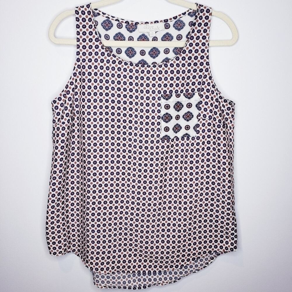 Olive & Oak Pocketed Hi Low Tank Top